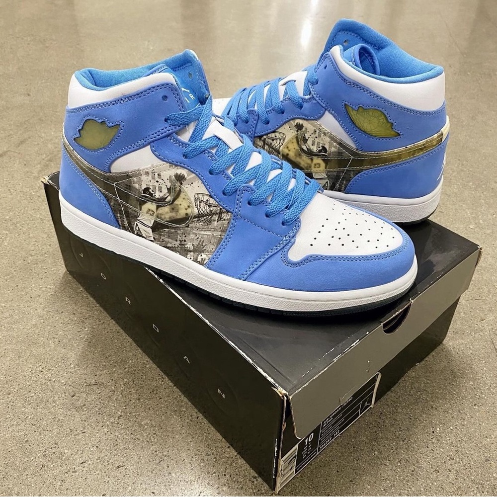 2007
Air Jordan 1 Retro Alpha 'White
University Blue' vnds sz 10